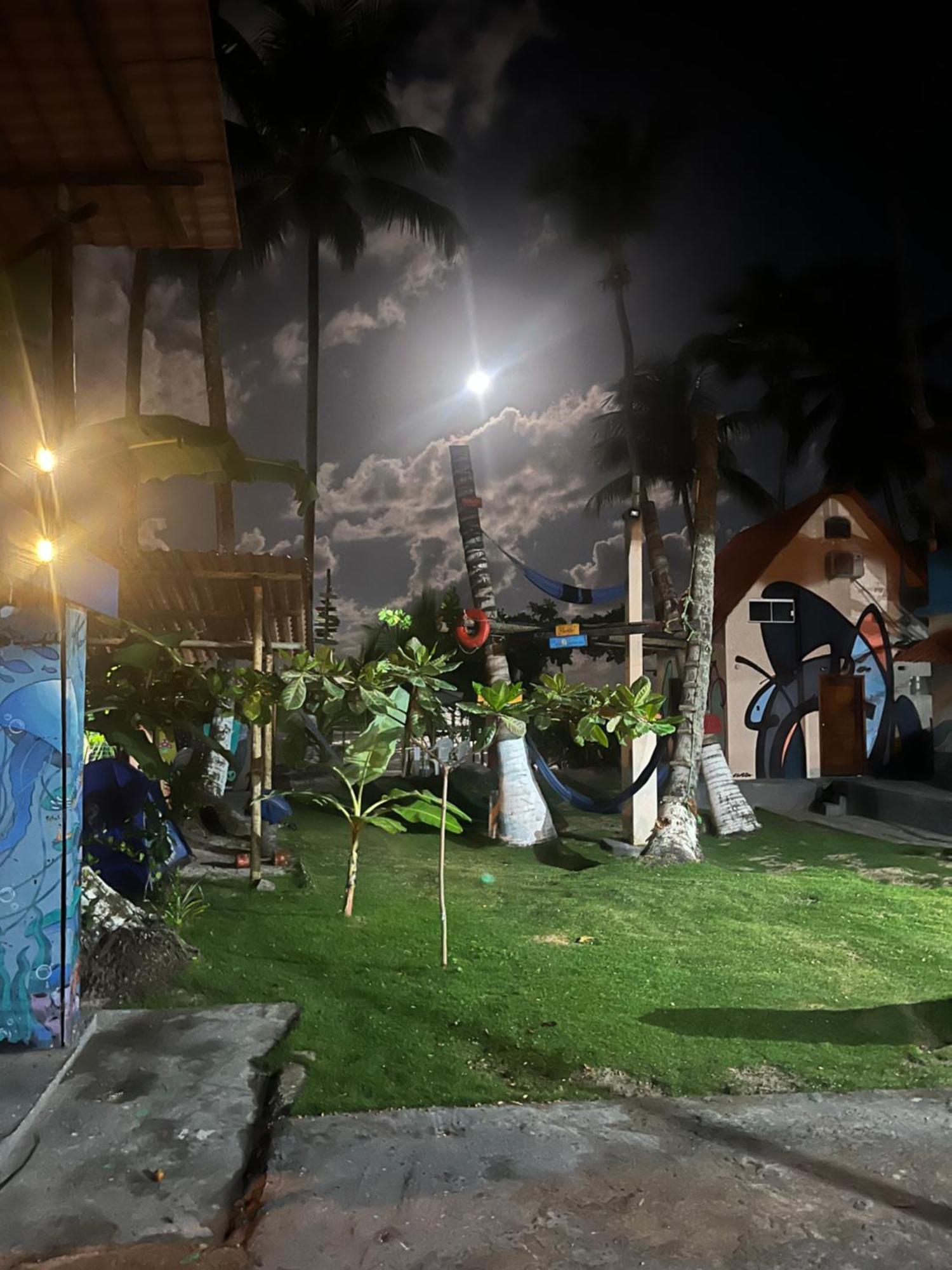 Vila Dos Gnomos Paraiso Mistico Pe Na Areia イリェウス エクステリア 写真